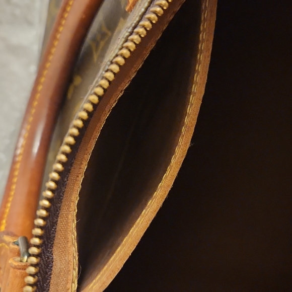 Louis Vuitton Monogram Vintage Speedy 30 Bag - Picture 15 of 16